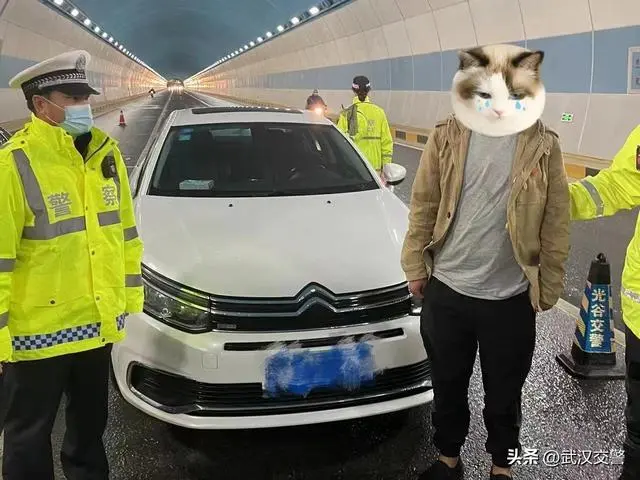 嚴(yán)查酒駕，武漢東湖高新區(qū)交警一晚逮住9位“醉貓”