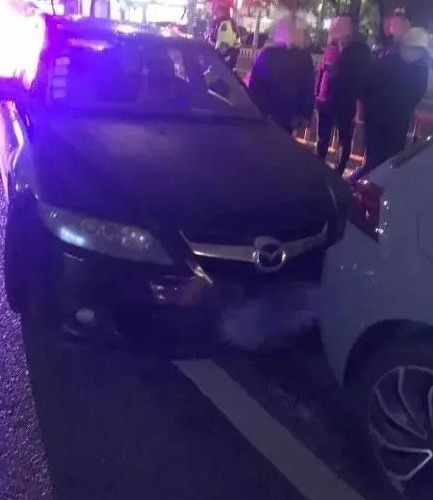 驚了！寧波男子酒駕被逮，竟把酒精測試儀“吹爆”！警察都嚇壞！