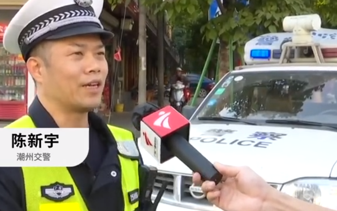 廣東一男子酒駕拒絕配合，鉆進(jìn)警方車底，妻子還動(dòng)手打警察